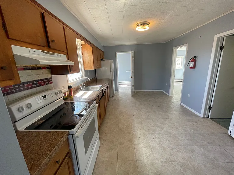 265 Prospect St — Photo 7