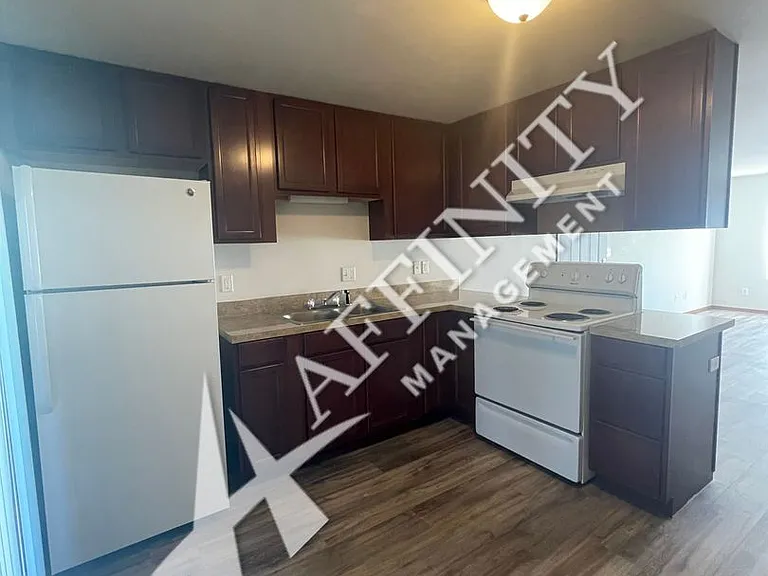 Rainier Vista — Photo 1