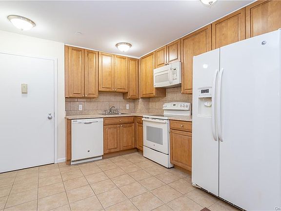 5th image of 16 Ross St #1D