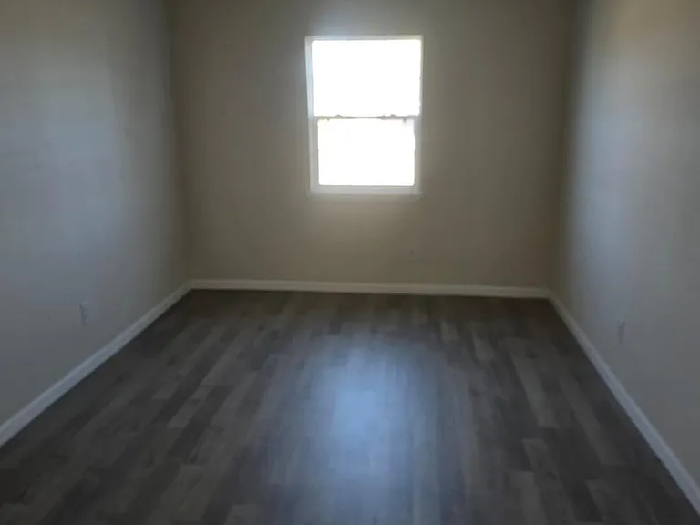 Unit Photo