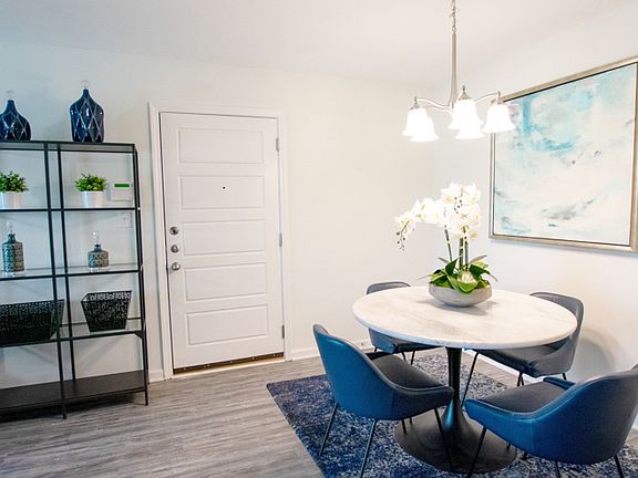 4th image of 300 Quinton Ct APT 4-302