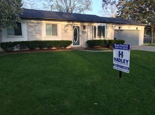 45450 Keding St, Utica, MI 48317