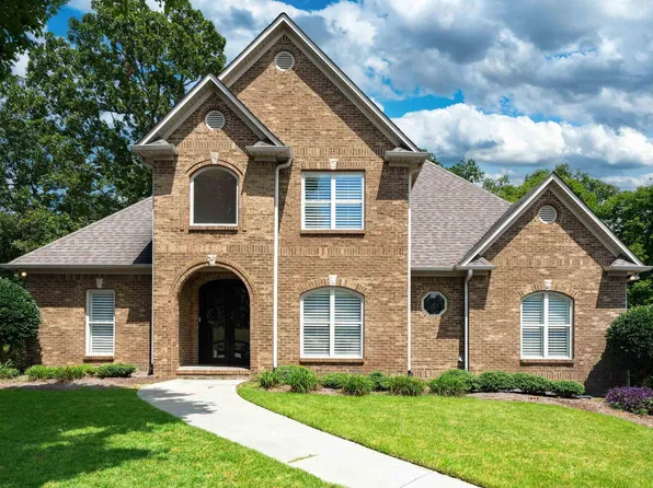 7419 Royal Ter, Trussville, AL 35173