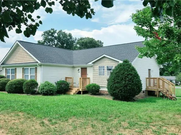 5499 Hitching Post Dr, Gibsonville, NC 27249