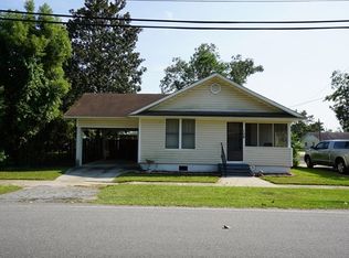 104 W Lawson St, Hahira, GA 31632