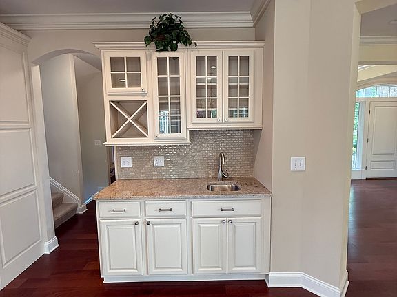 4th image of 4205 Symphony Ln