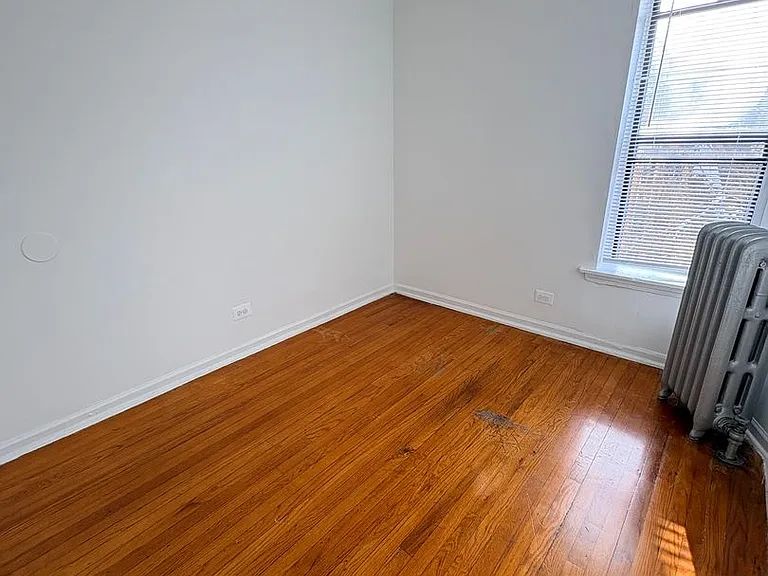 4946 W Adams St — Photo 4