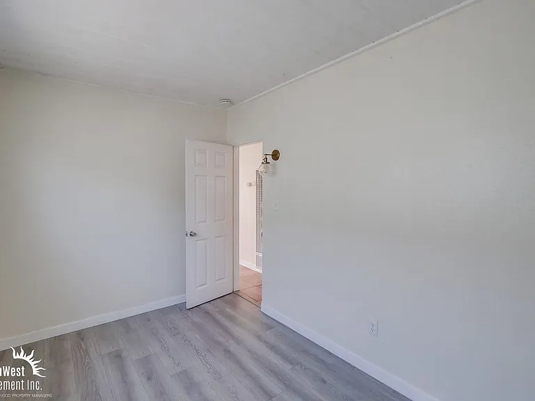 4342-4344 Temecula St — Photo 15