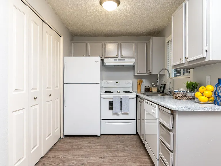 Tamaryn | Townhome B Kitchen