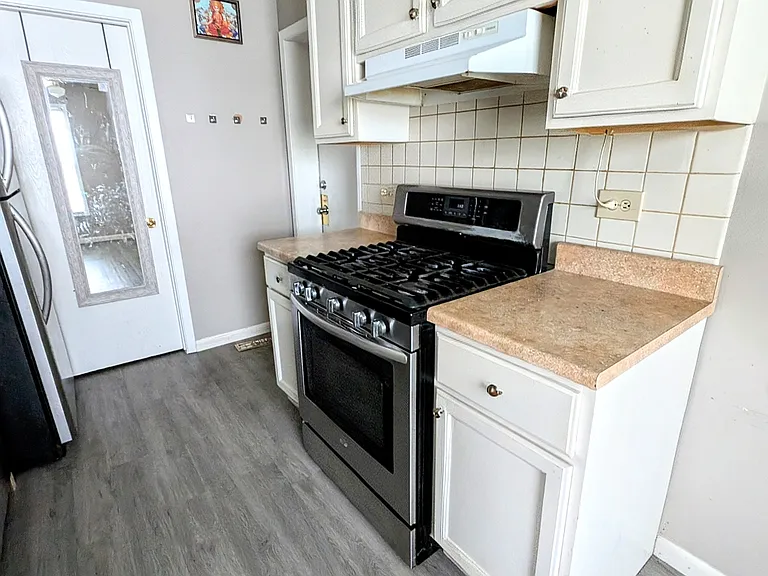 233 Sunset Ct #233 — Photo 5