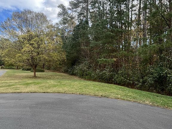 5th image of 0 Rockford Ln #7