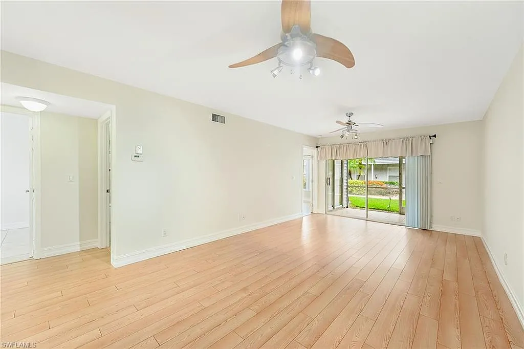 2 bed, 2.0 bath, 947 sqft, $1,750 — Photo 1