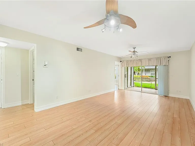 1933 Courtyard Way #D-103 — Photo 1