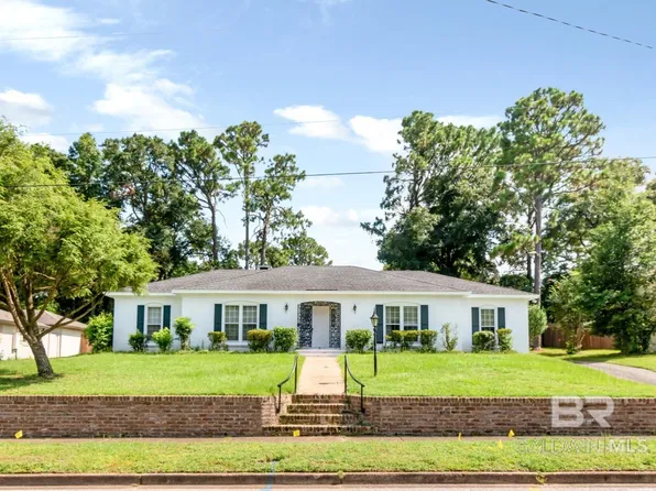 4059 Westmoreland Dr S, Mobile, AL 36609