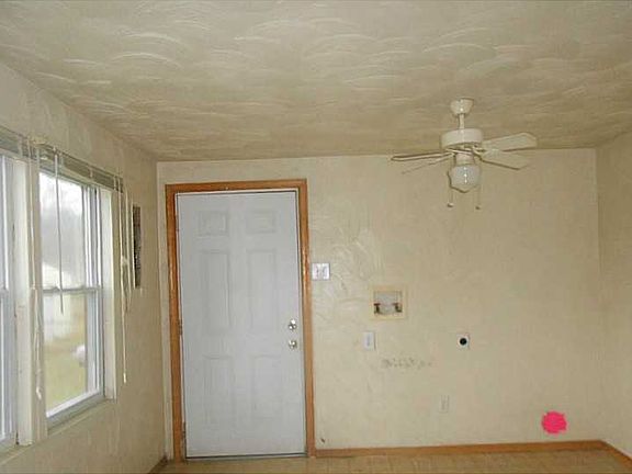 4th image of 1404 Sierra Dr
