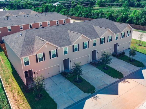 208 Autumn Berry Ln