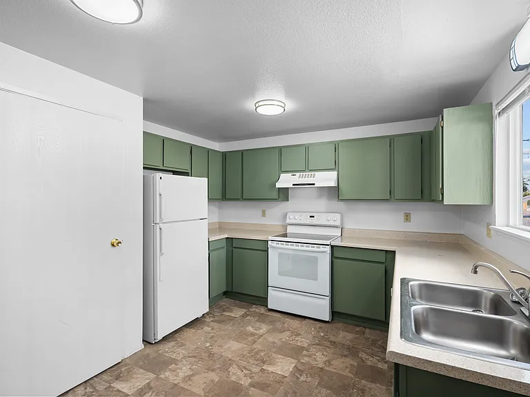 1601 Norpoint Way NE #A — Photo 11