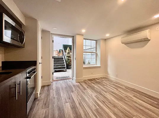 Rented by Keller Williams NYC | media 3