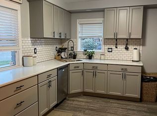 3711 Richland St, Trenton, MI 48183