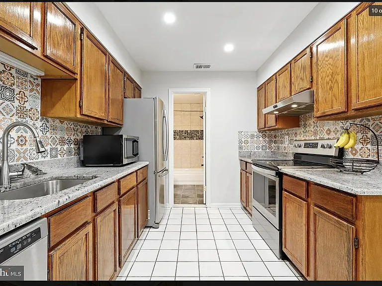 19114 Highstream Dr — Photo 10