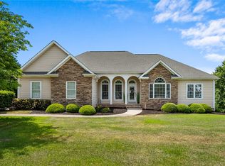 106 Woods Dr, West Union, SC 29696