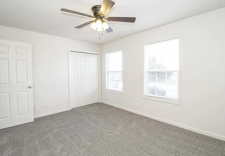 299 Raleigh Dr — Photo 13