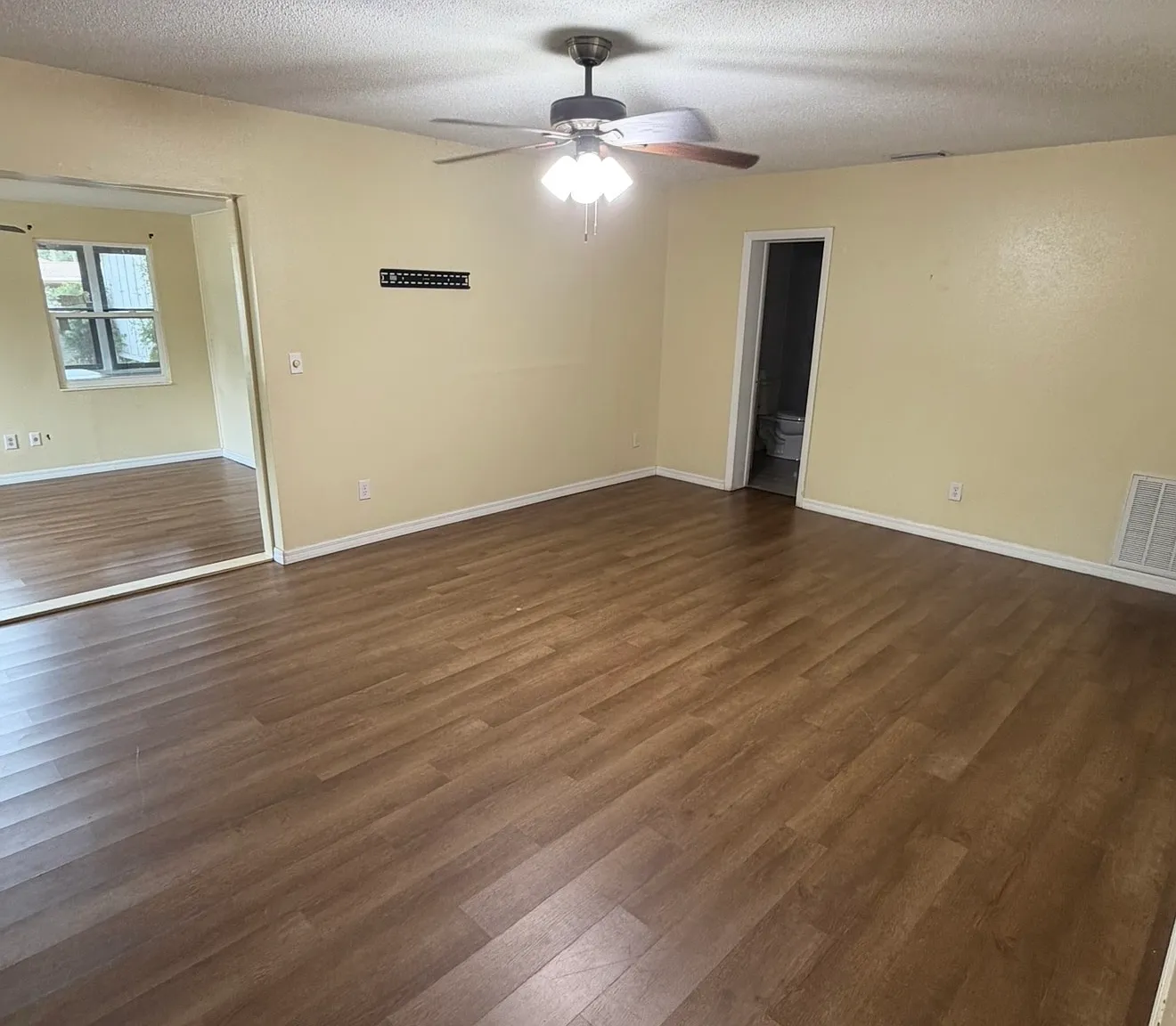 3 bed, 1486 sqft, $1,700 — Photo 4
