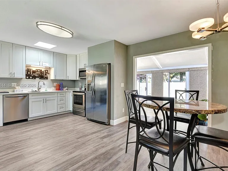 781 Little Pine Dr — Photo 17