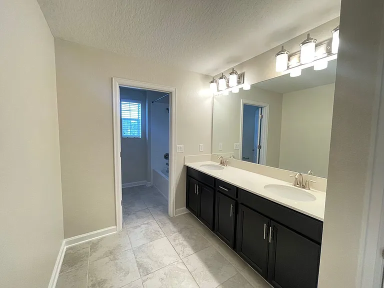 10881 Longleaf Woods Dr — Photo 25