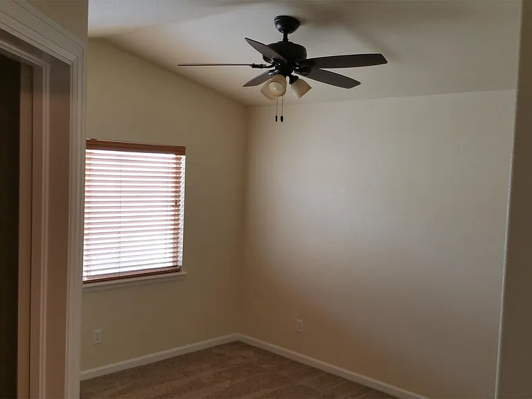 1819 Aspen Meadows Cir #1819 — Photo 15