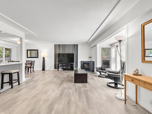 3rd image of 5153 Cliff Dr
