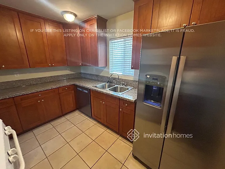 8451 Murietta Ave — Photo 5