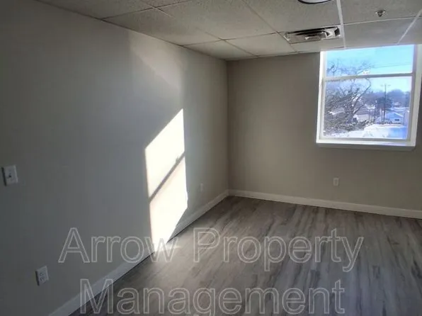 731 E Crawford St #2A, Clay Center, KS 67432