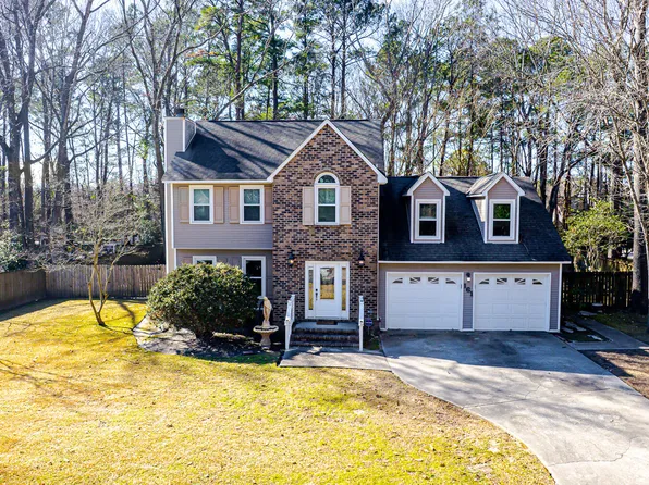 161 Hickory Trace Dr, Goose Creek, SC 29445