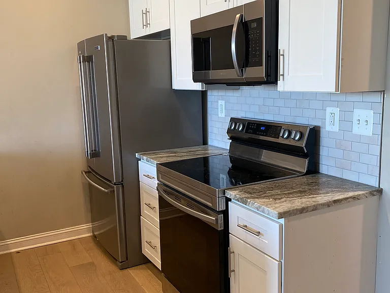 2130 Arch Street — Photo 29