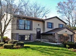 6917 Carnwood Rd, Madison, WI 53719