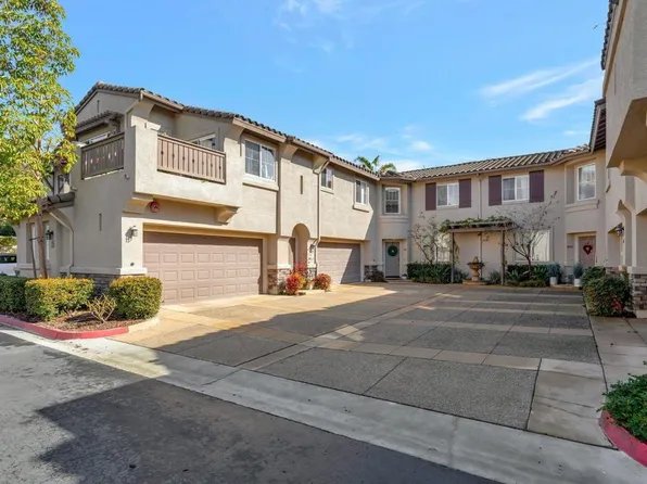 6427 Alexandri Cir, Carlsbad, CA 92011