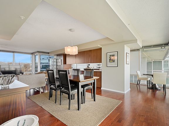 5th image of 9715 Woods Dr Unit 610
