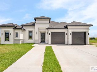 102 Finch Dr, Los Fresnos, TX 78566