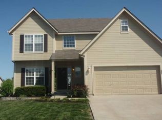 907 Wild Wood Dr, Pleasant Hill, MO 64080