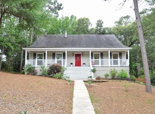 170 Country Club Dr, Daphne, AL 36526