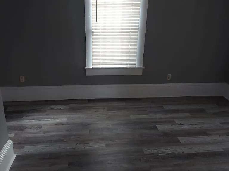 2610 Henrietta St — Photo 12