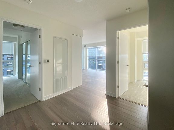 4th image of 20 Thomas Riley Rd #602