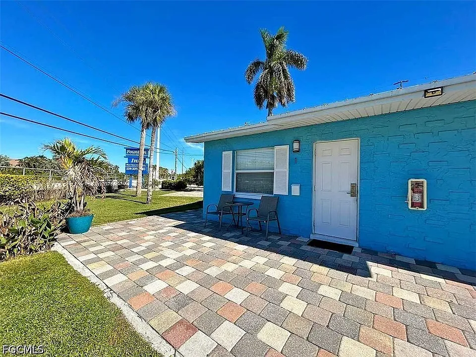 14621 McGregor Blvd #1