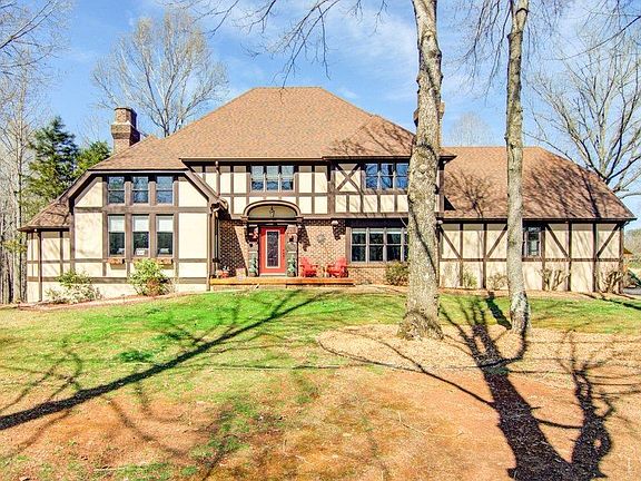 2nd image of 1316 Woodbrook Ln