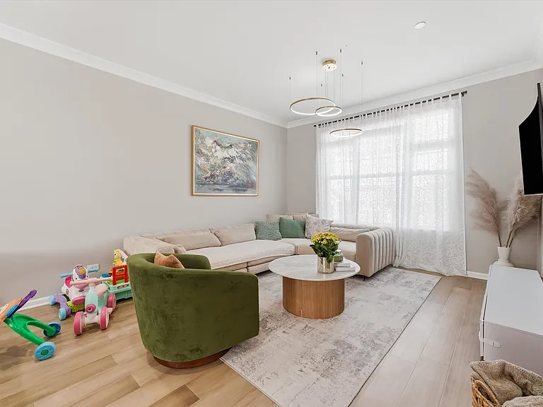 30W023 Brayman Ct — Photo 4