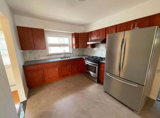 149 Bay Ter FLOOR 2, Staten Island, NY 10306