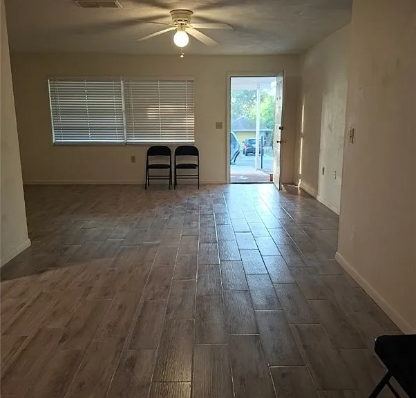 230 S Fillmore St — Photo 14