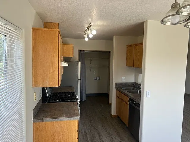 2224 SE 11th Ave — Photo 8
