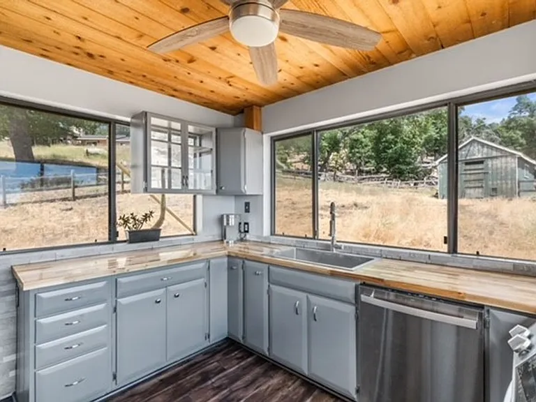 26120 Deertrail Dr — Photo 14